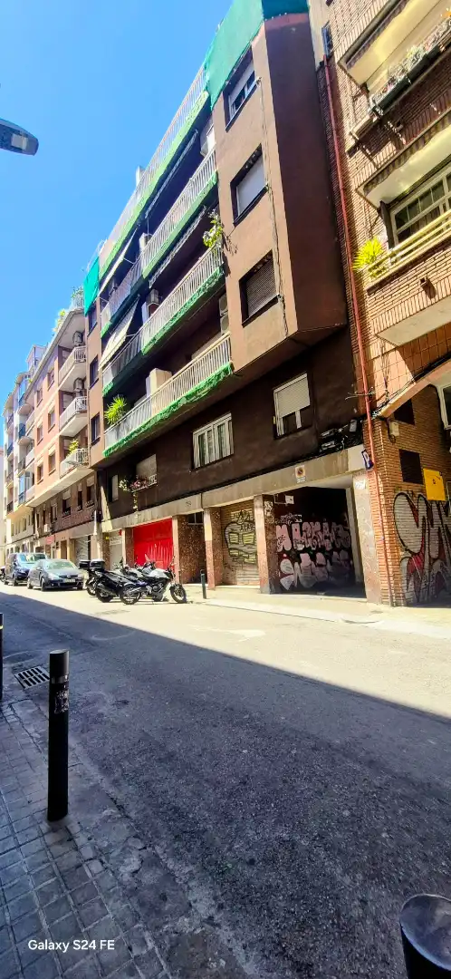 Exterior view of Flat for sale in Barcelona  with Air Conditioner, Furnished and Oven