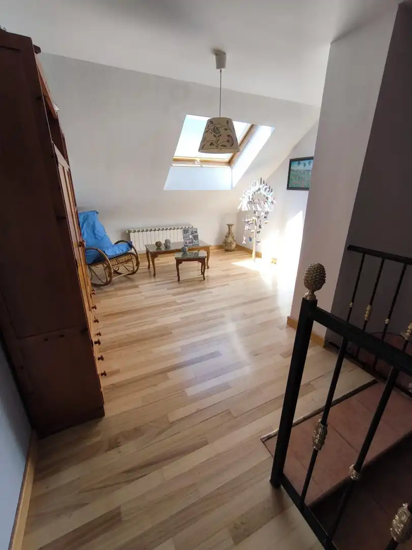 Casa o chalet en venta en Villaturiel con Calefacción, Jardín privado y Parquet
