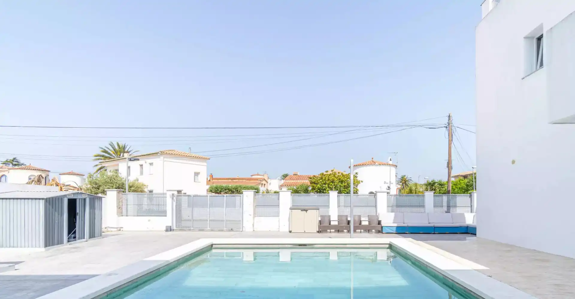 Casa con piscina in vendita a REQUESENS