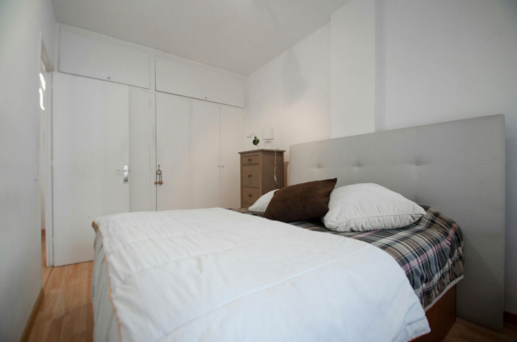 Bedroom of Flat to rent in  Barcelona Capital  with Air Conditioner, Furnished and Washing machine