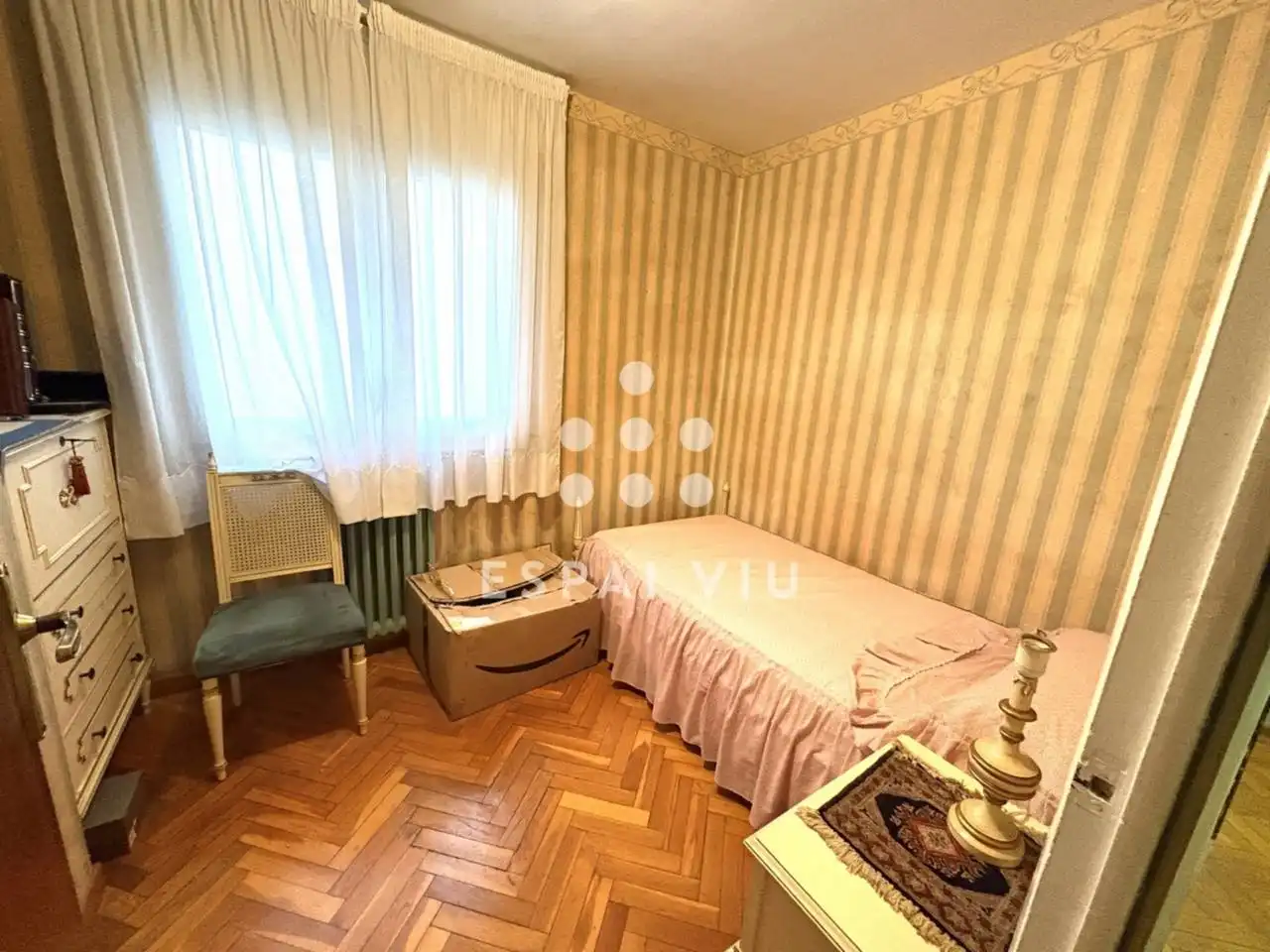 Dormitori de Pis en venda en Terrassa amb Calefacció, Parquet i Terrassa