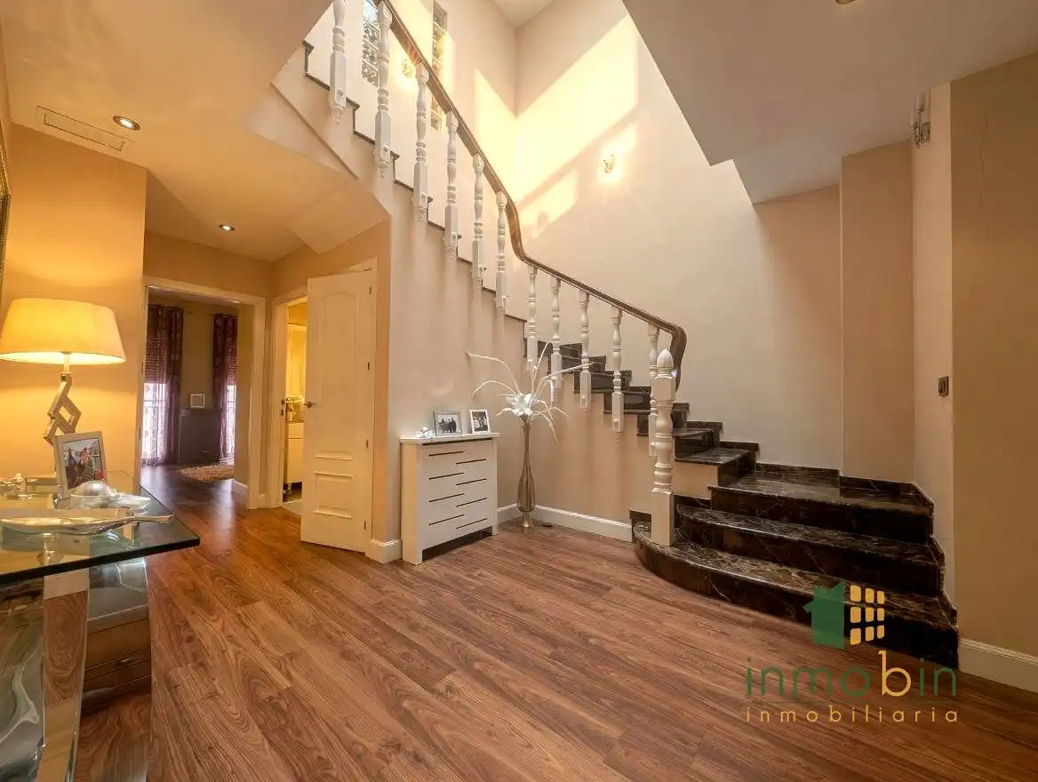 Houses for sale in Don Benito  with Air Conditioner, Heating and Terrace