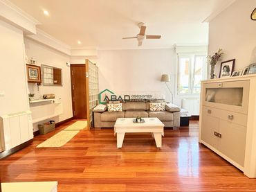 Appartement avec ascenseur à vendre à Pintor Losada