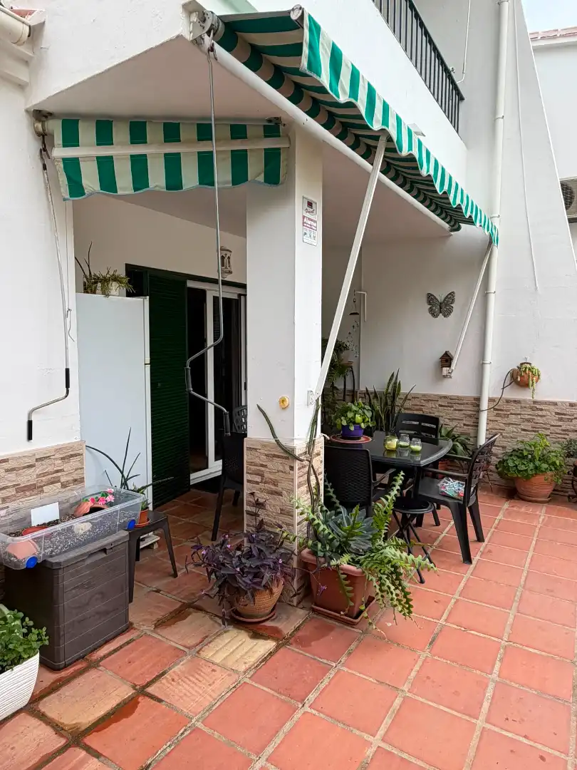 Terrassa de Casa adosada en venda en Vélez-Málaga amb Aire condicionat i Piscina comunitària