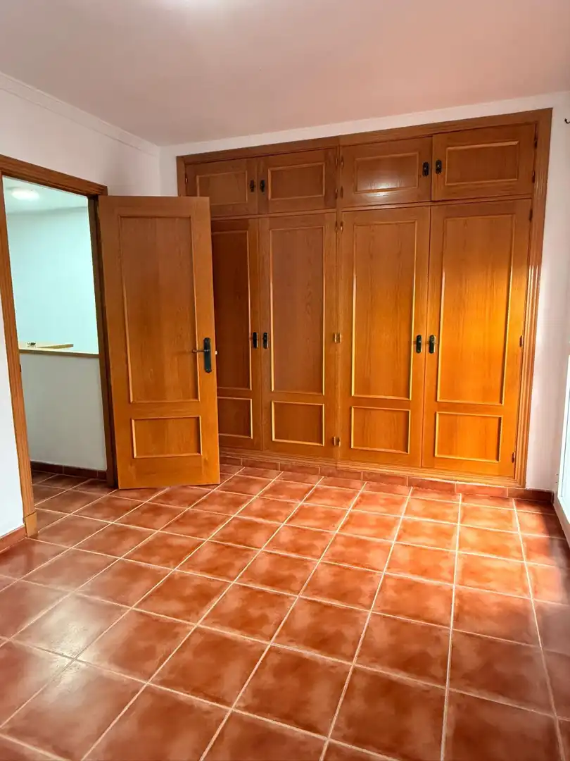 Casa o xalet en venda en Algeciras amb Balcó i Piscina comunitària