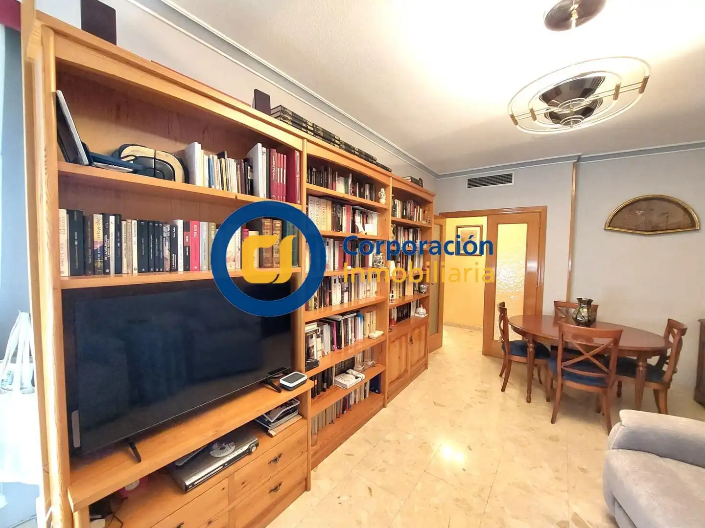 Wohnung zum Verkauf in Lorca mit Klimaanlage, Möbliert und Balkon