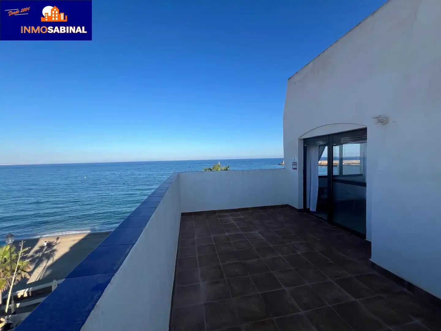Vista exterior de Pis en venda en Roquetas de Mar ciudad
