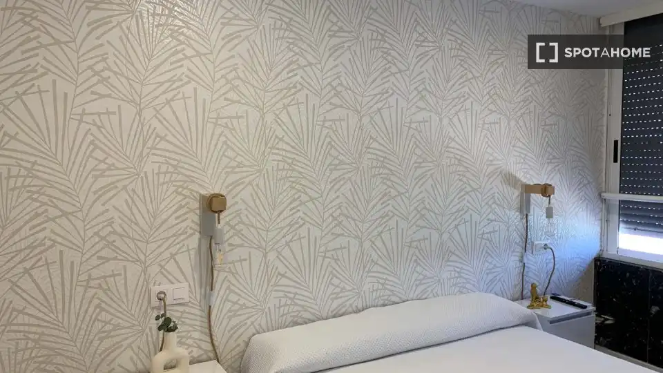 Habitación de Apartamento para compartir en Gandia con Aire acondicionado, Terraza y Amueblado