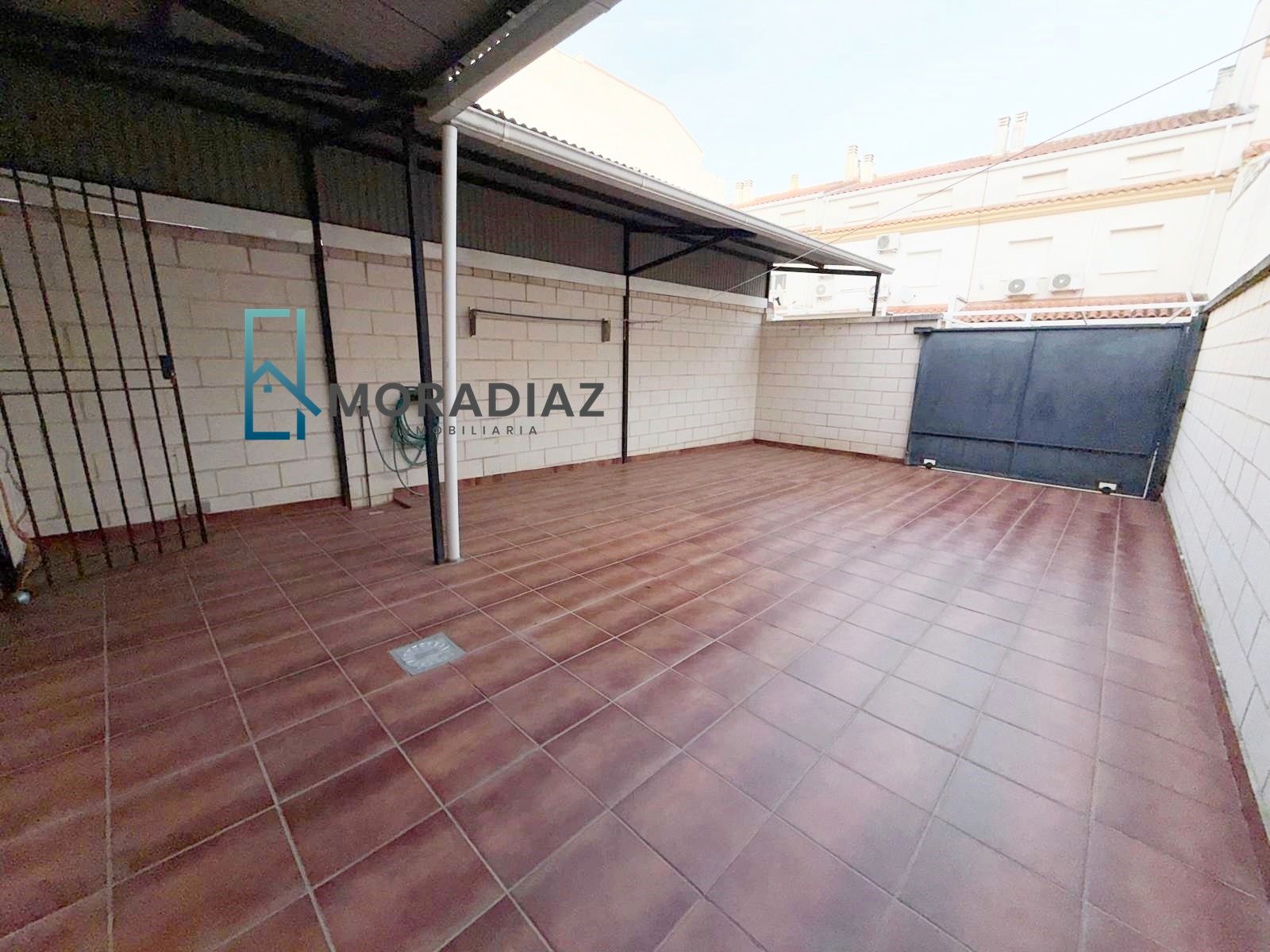 Casa adosada en venta