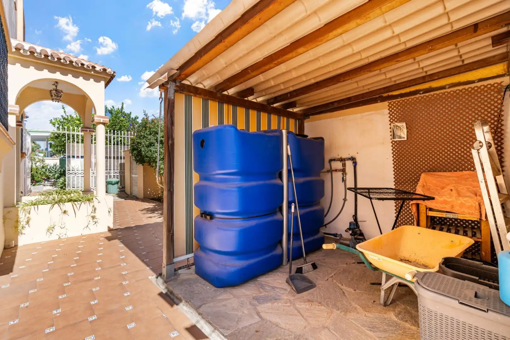 Garden of Detached homes for sale in Fuengirola  with Air Conditioner, Private garden and Terrace