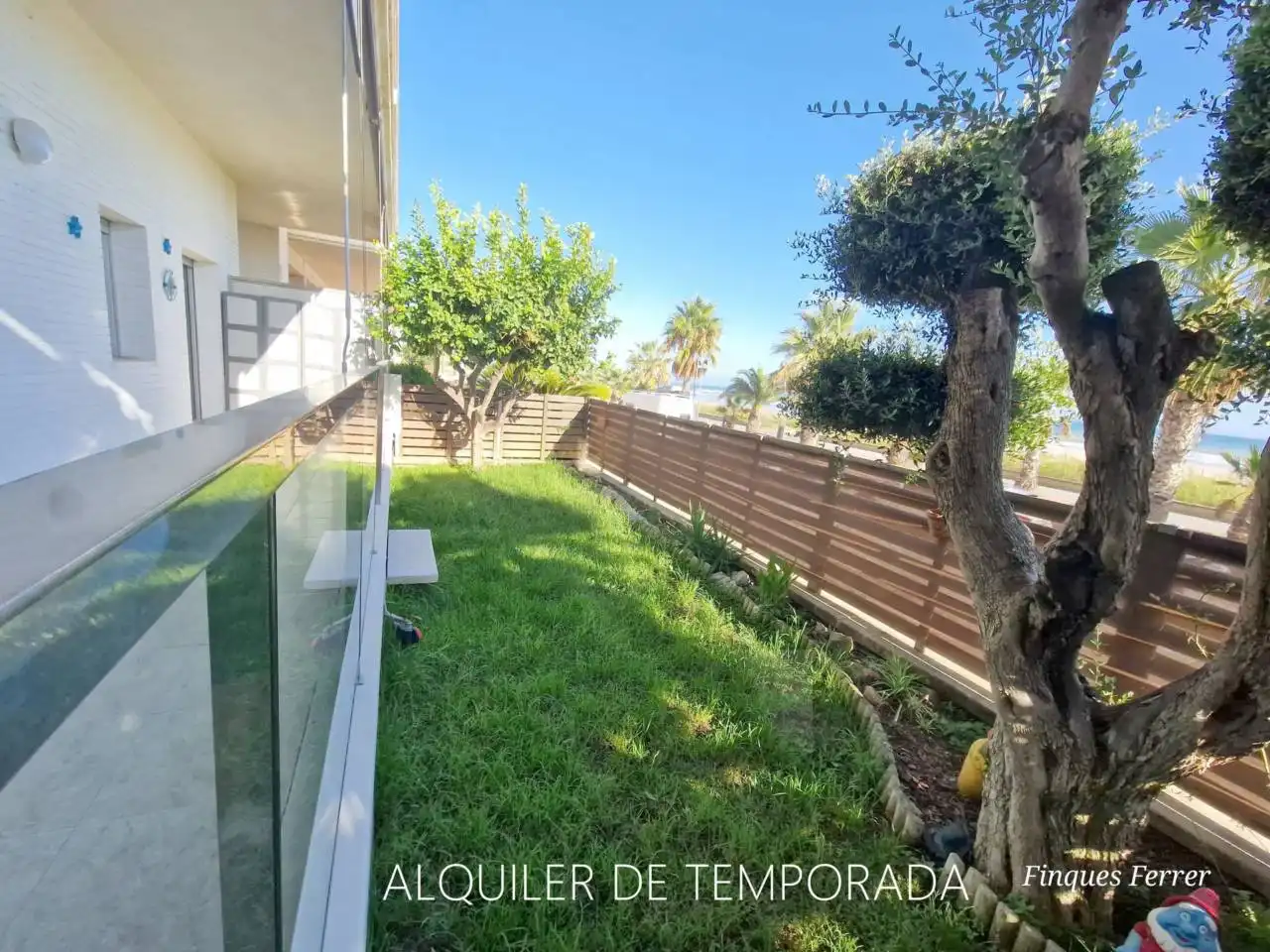Terraza de Piso de alquiler en Cubelles con Aire acondicionado, Calefacción y Jardín privado