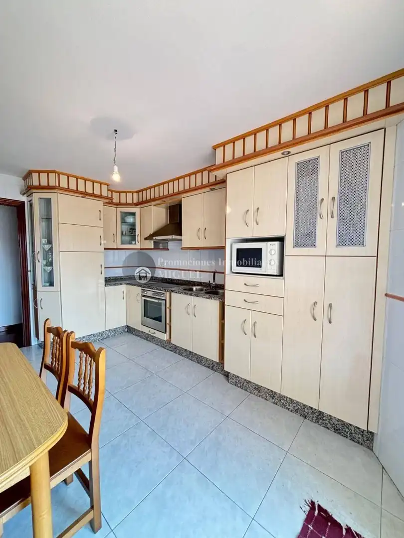 Flat for sale in Verín, imagen 2