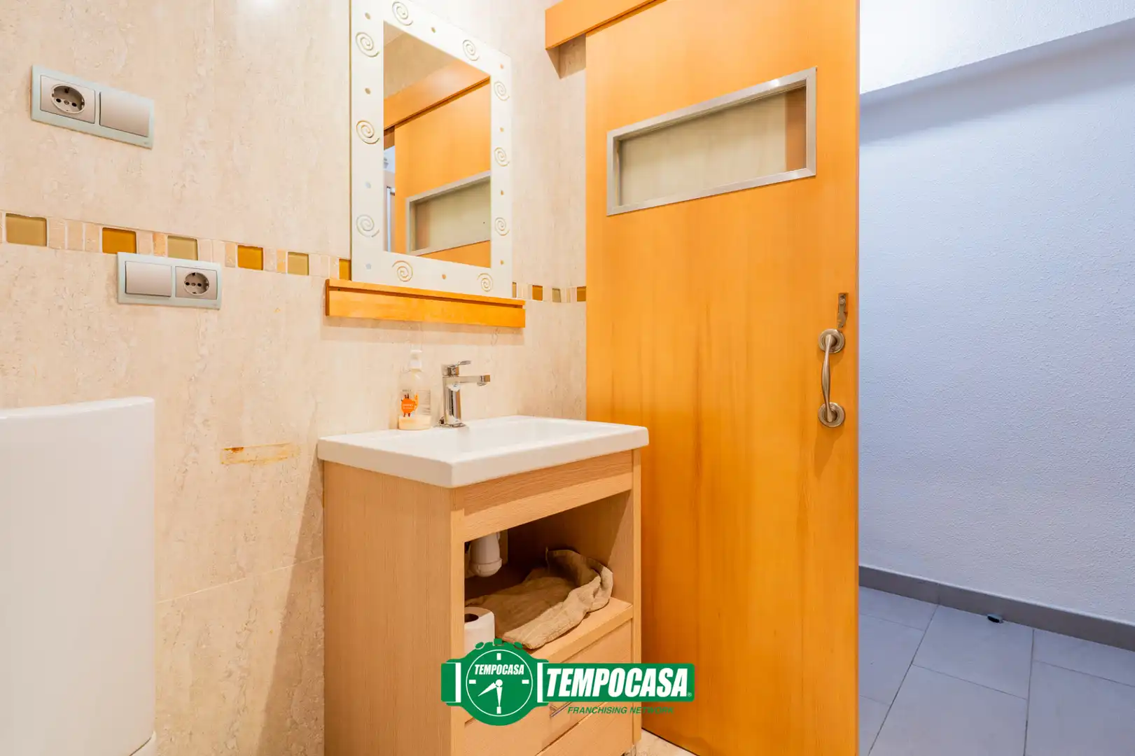 Baño de Piso en venta en Sueca con Aire acondicionado, Amueblado y Balcón