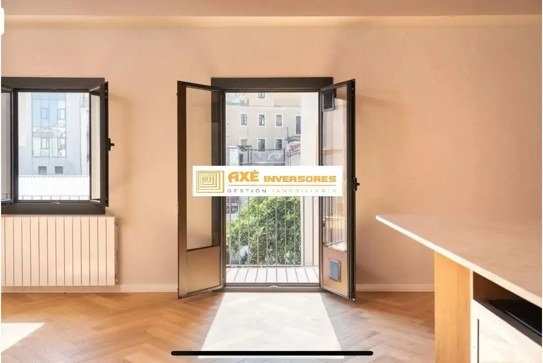 Flat with terrace for sale in Ciutat Vella, imagen 9