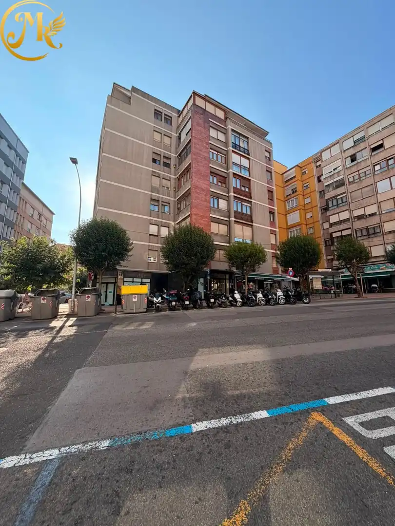 Pis amb ascensor en venda a Calle de Camilo Alonso Vega