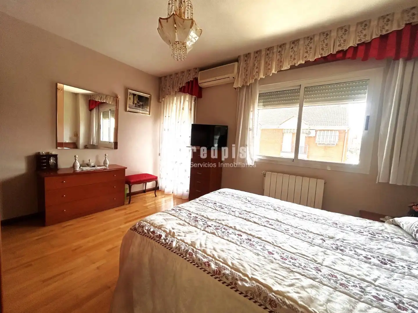 Bedroom of Houses for sale in Parla  with Heating, Terrace and Storage room