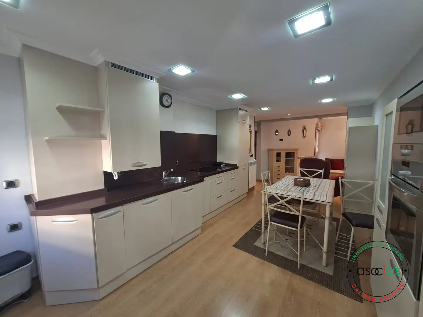 Cocina de Piso de alquiler en Gijón  con Calefacción y Amueblado