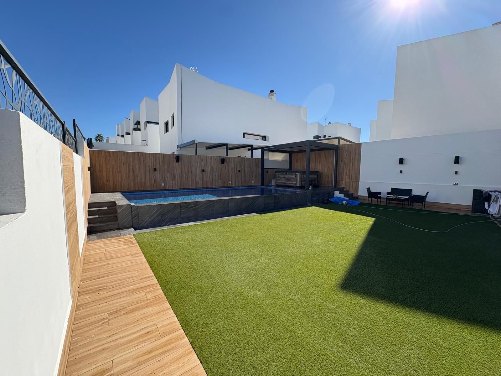 Terrace of Single-family semi-detached for sale in Albolote  with Private garden, Swimming Pool and Alarm