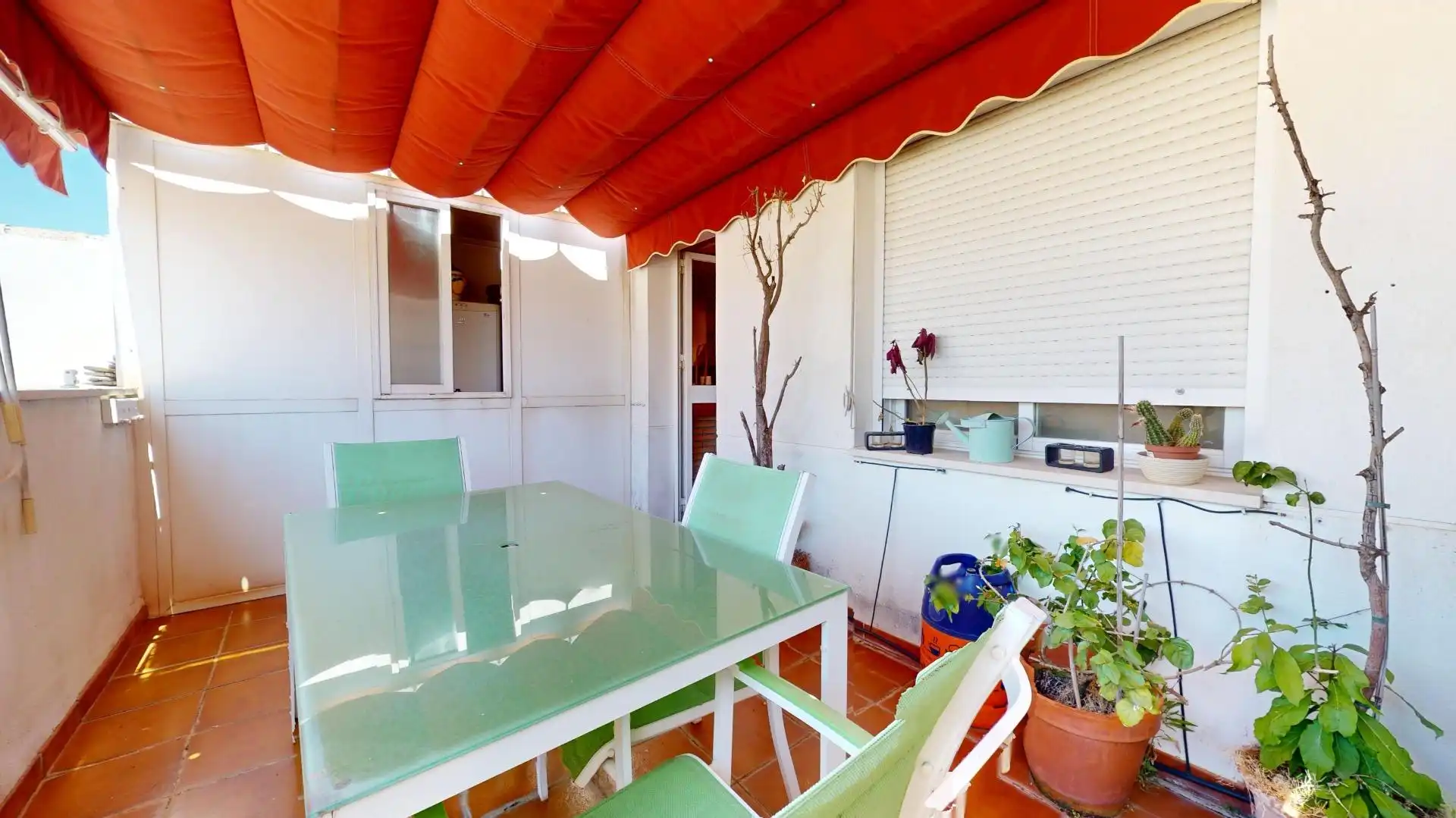 Terrasse von Einfamilien-Reihenhaus zum Verkauf in Córdoba mit Klimaanlage, Heizung und Terrasse