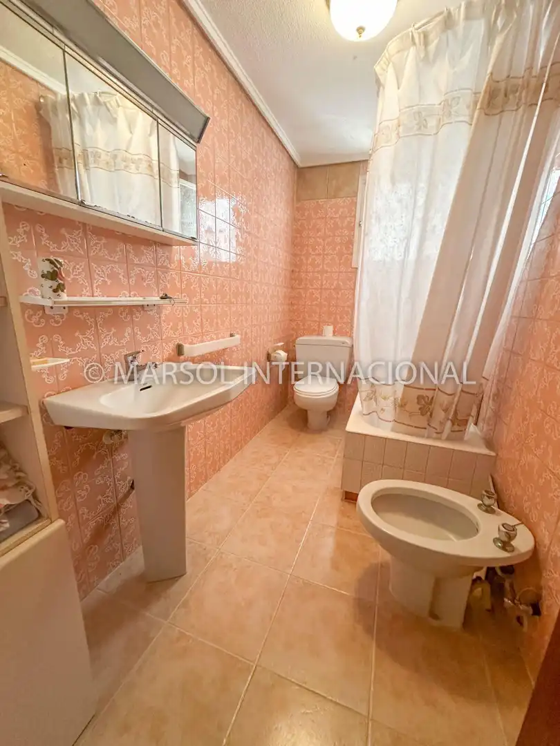 Baño de Apartamento en venta en Orihuela con Parquet y Terraza