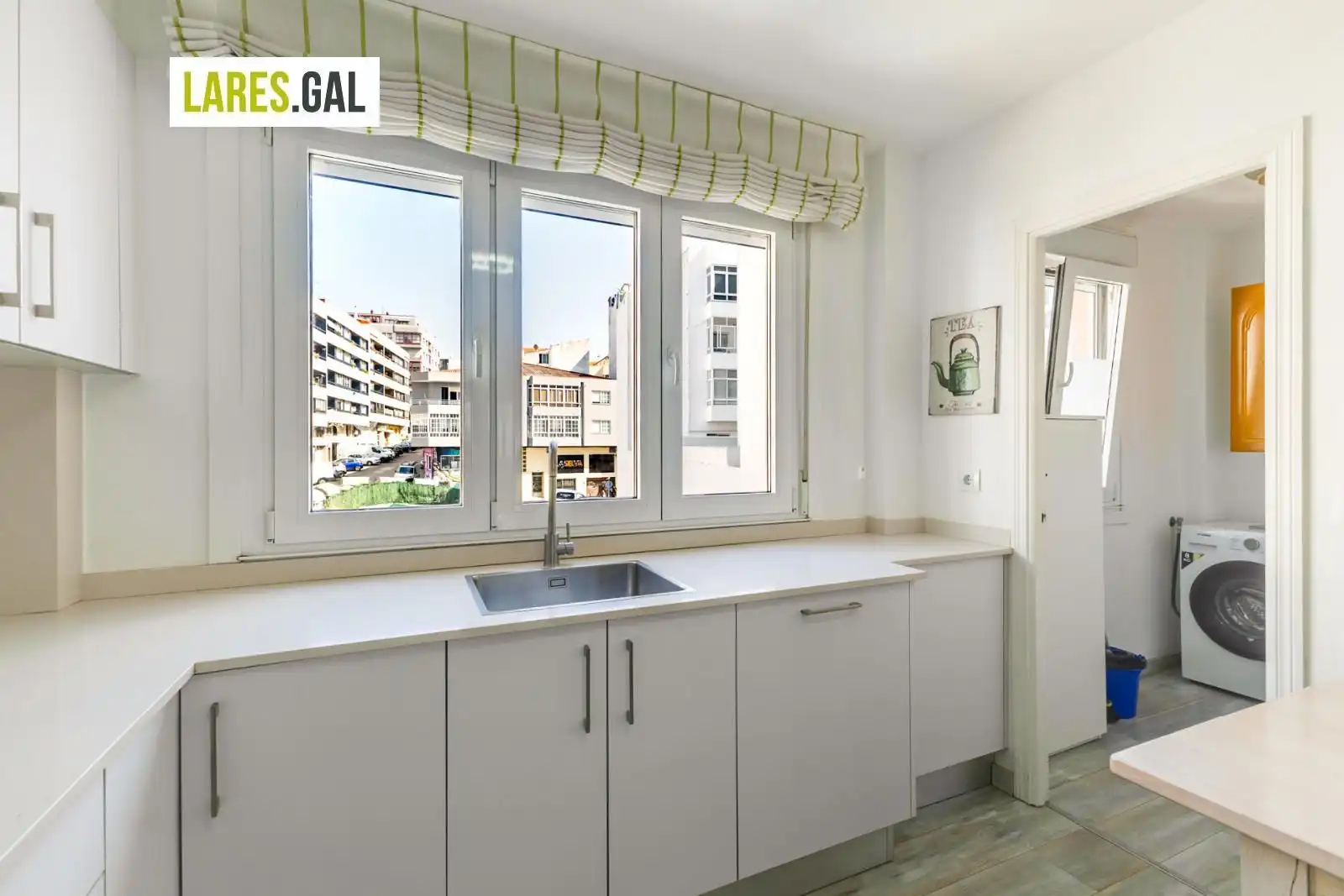Küche von Wohnung zum Verkauf in Cangas  mit Heizung und Terrasse