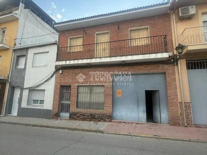 Vista exterior de Casa o xalet en venda en Lucena amb Aire condicionat i Terrassa