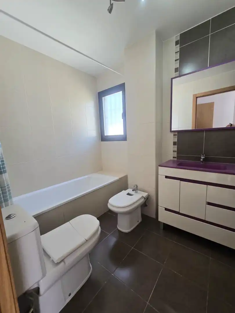 Badezimmer von Wohnung zum Verkauf in Mijas mit Klimaanlage, Terrasse und Abstellraum