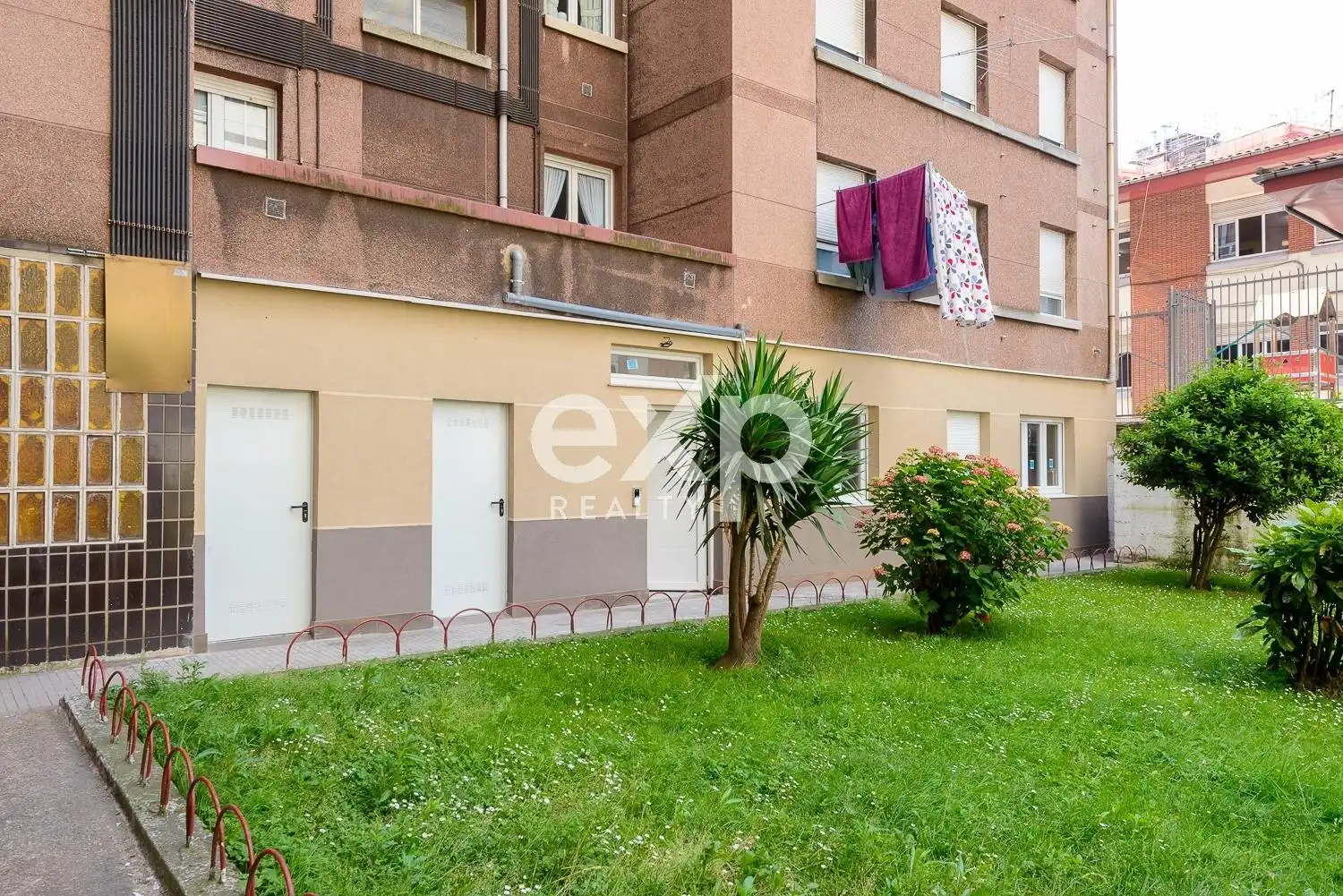Vista exterior de Pis en venda en Gijón  amb Aire condicionat, Calefacció i Moblat