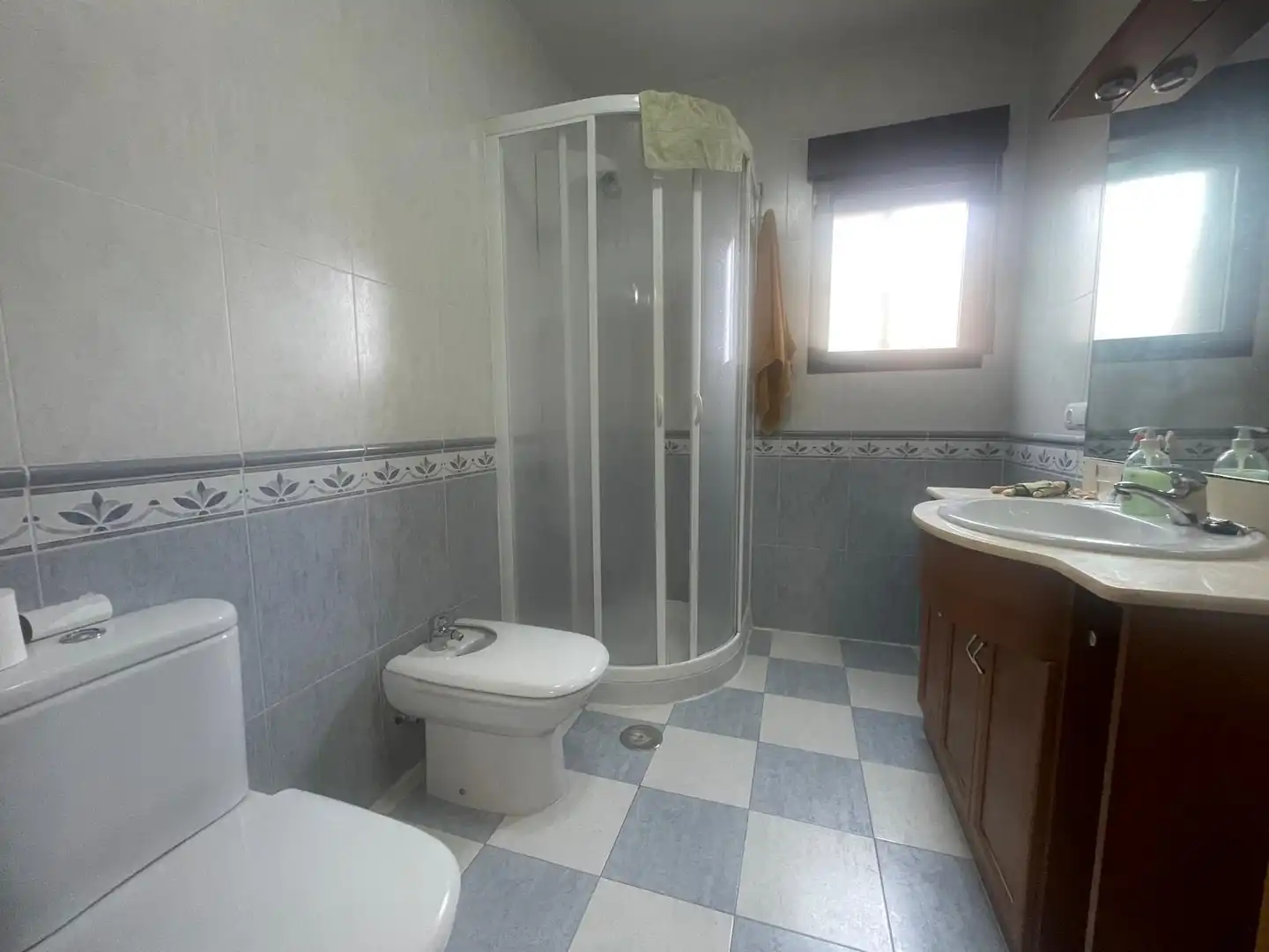 Casa adosada en venta en Hontanares de Eresma