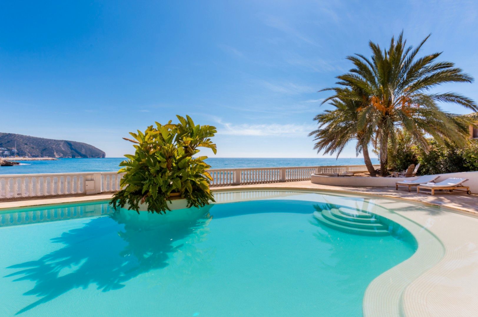 Swimming pool of House or chalet for sale in Moraira