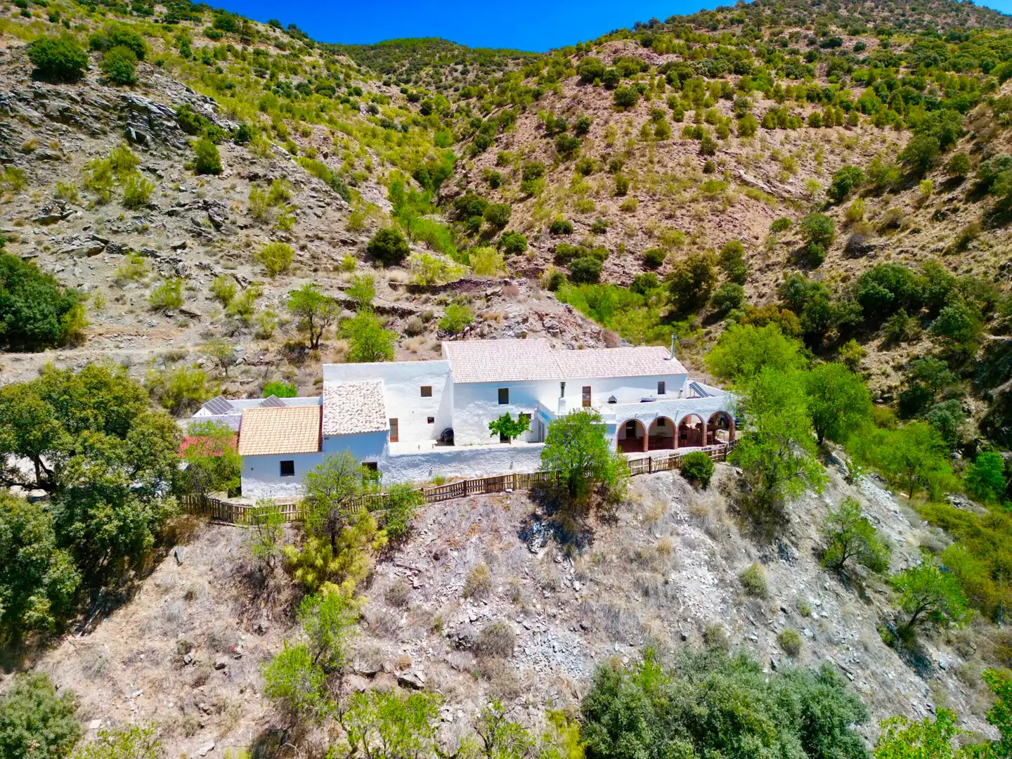 Vista exterior de Finca rústica en venda en Sierro amb Aire condicionat, Calefacció i Jardí privat