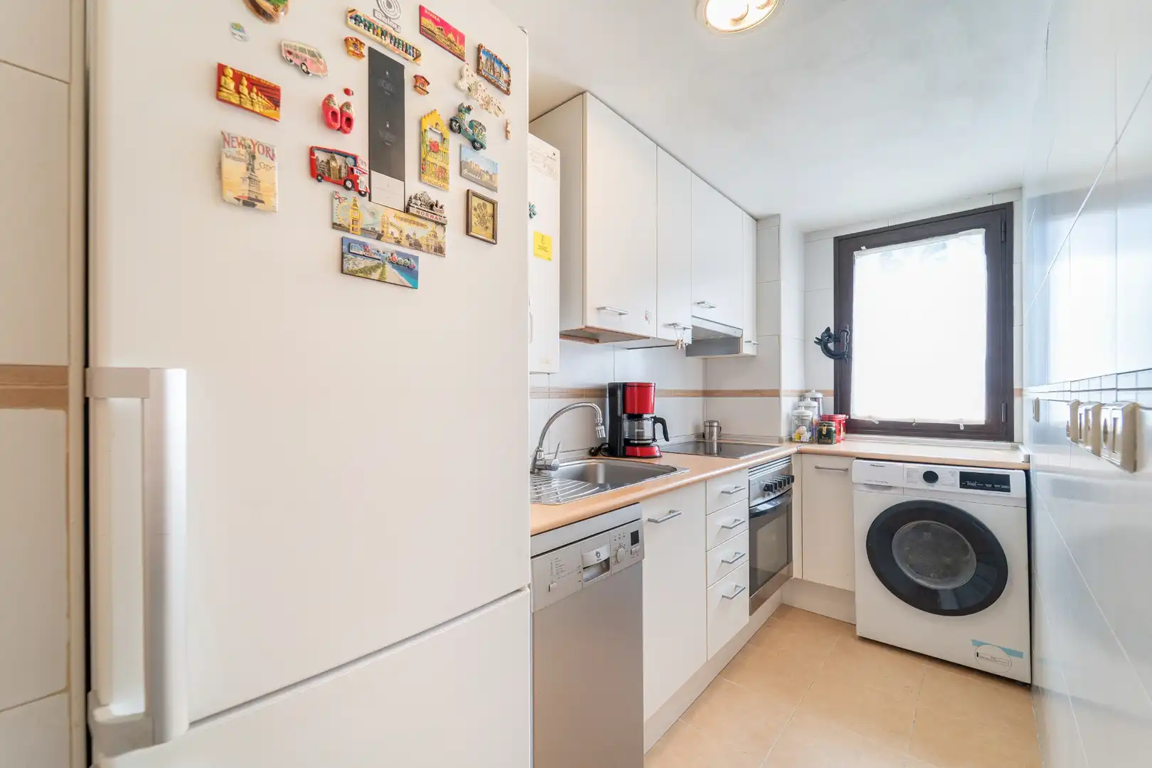 Kitchen of Flat for sale in Madrid  with Air Conditioner, Heating and Storage room