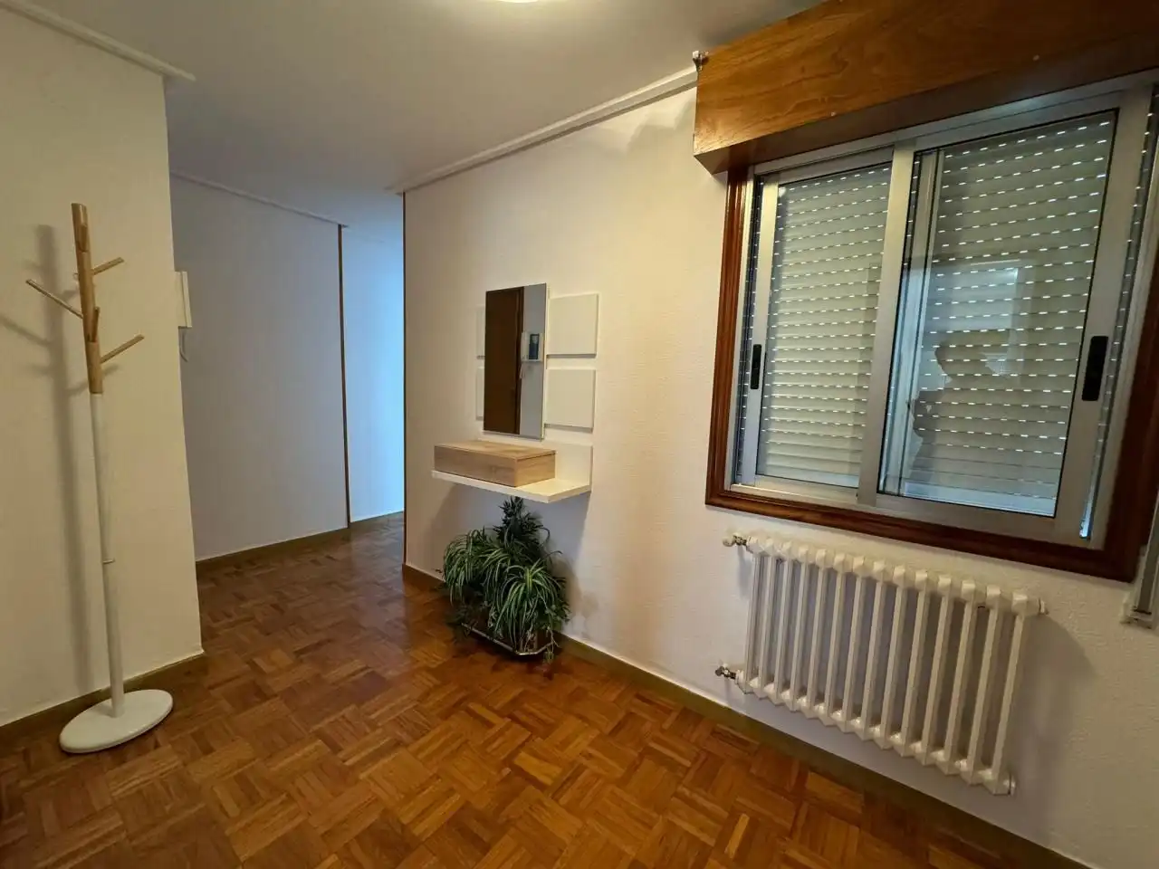 Flat for share in Ourense Capital   with Heating, Parquet flooring and Furnished