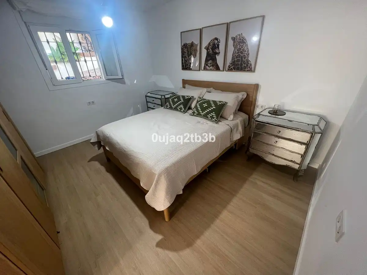 Dormitori de Finca rústica en venda en Manilva amb Aire condicionat, Jardí privat i Terrassa