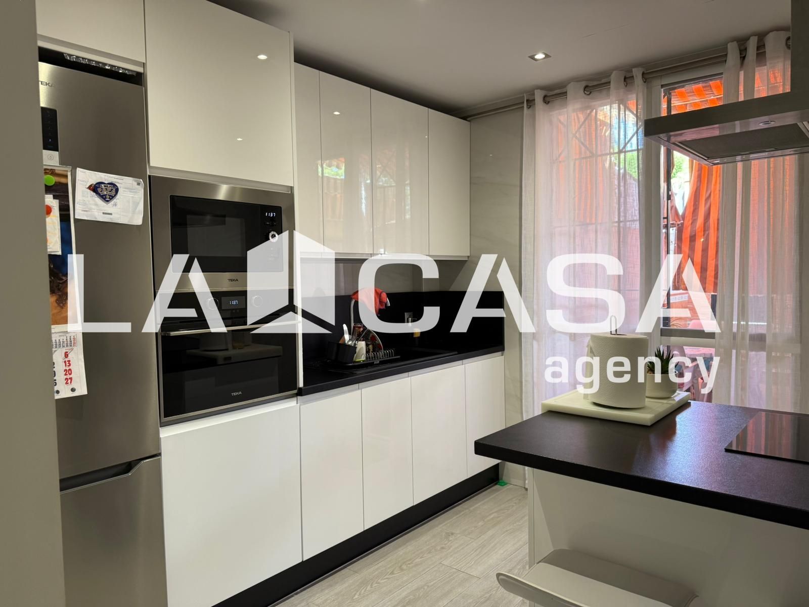 Kitchen of Single-family semi-detached for sale in Montequinto  with Air Conditioner and Storage room