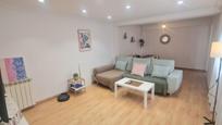 Living room of Flat for sale in  Zaragoza Capital  with Air Conditioner, Heating and Terrace