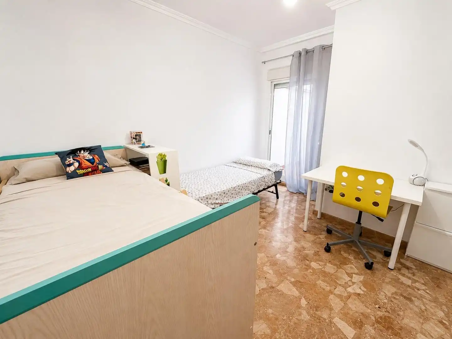 Dormitori de Pis en venda en Crevillent amb Aire condicionat, Terrassa i Traster