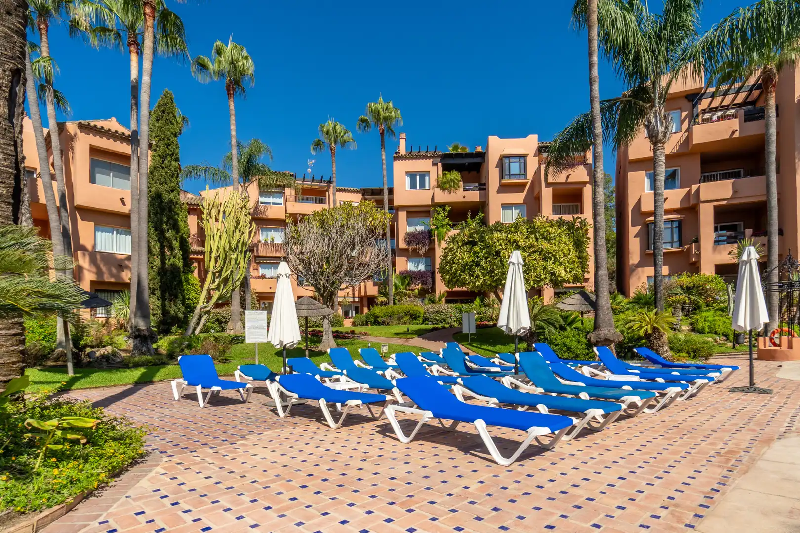 Vista exterior de Apartamento en venta en Milla de Oro