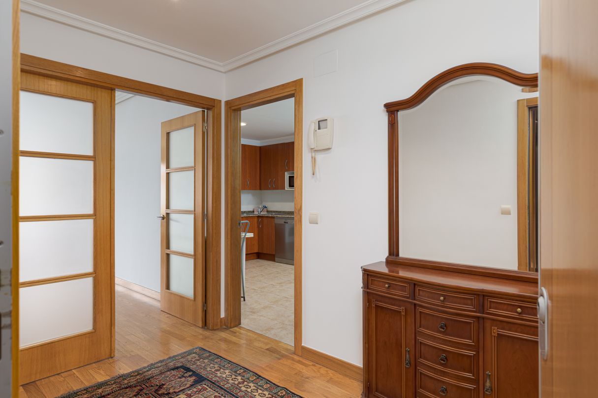 Flat for sale in Zarautz Kalea, Ibaeta, Donostia - San Sebastián