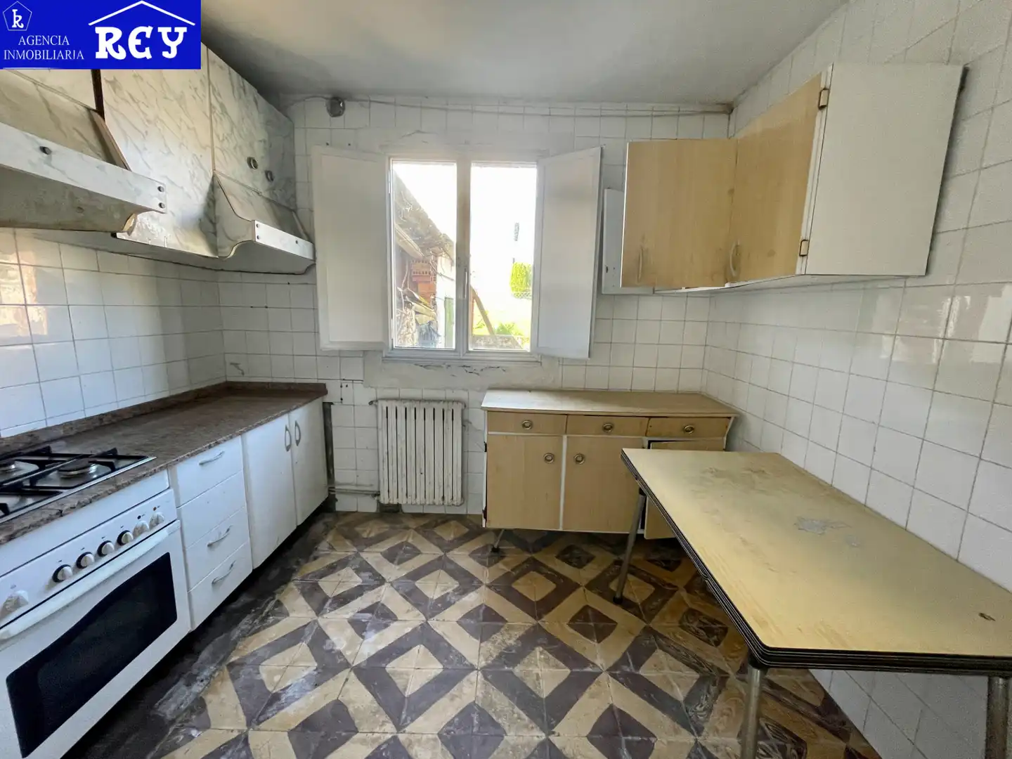 Cocina de Casa o chalet en venta en Santiago de Compostela  con Calefacción, Jardín privado y Trastero