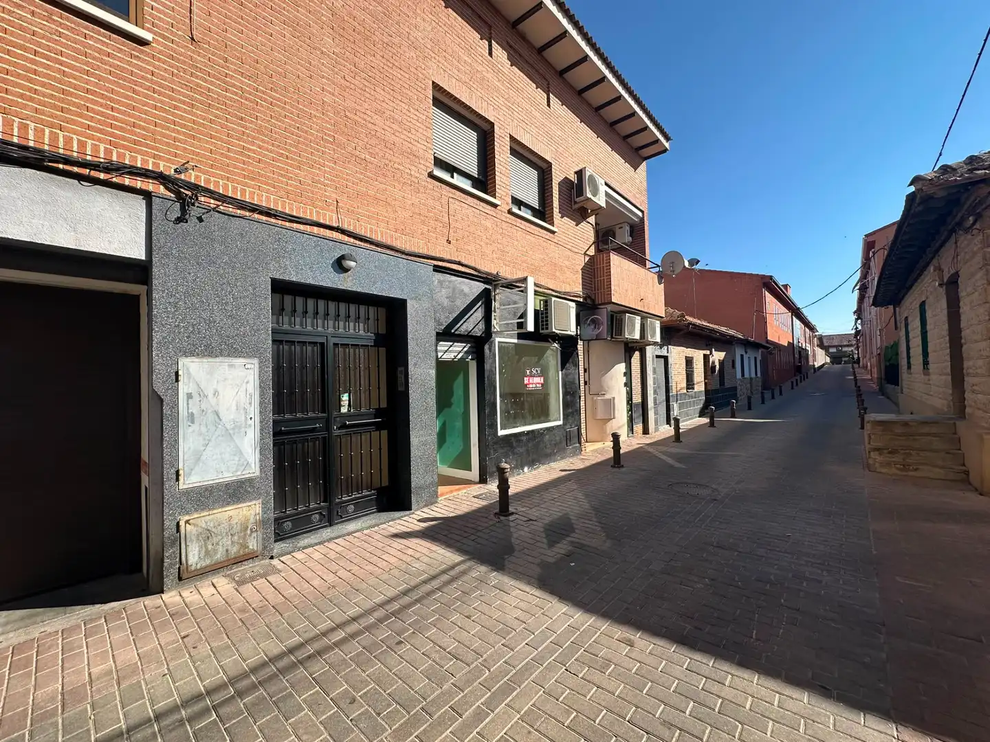 Vista exterior de Local de lloguer en Arganda del Rey amb Aire condicionat