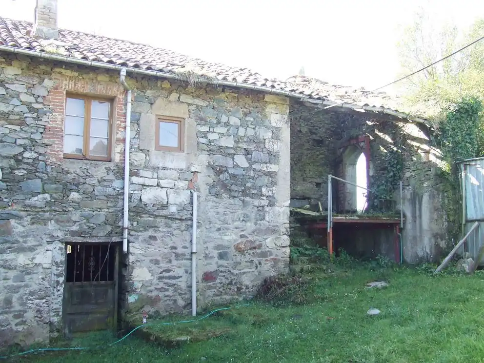 Casa en venda a Salas