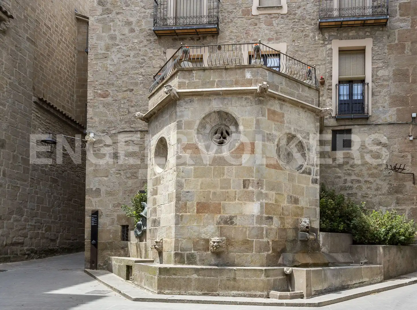 Exterior view of Houses for sale in Solsona  with Air Conditioner, Heating and Terrace