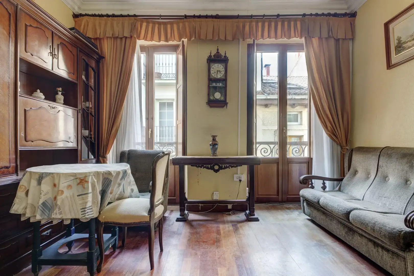 Sala d'estar de Pis en venda en Zarautz amb Balcó