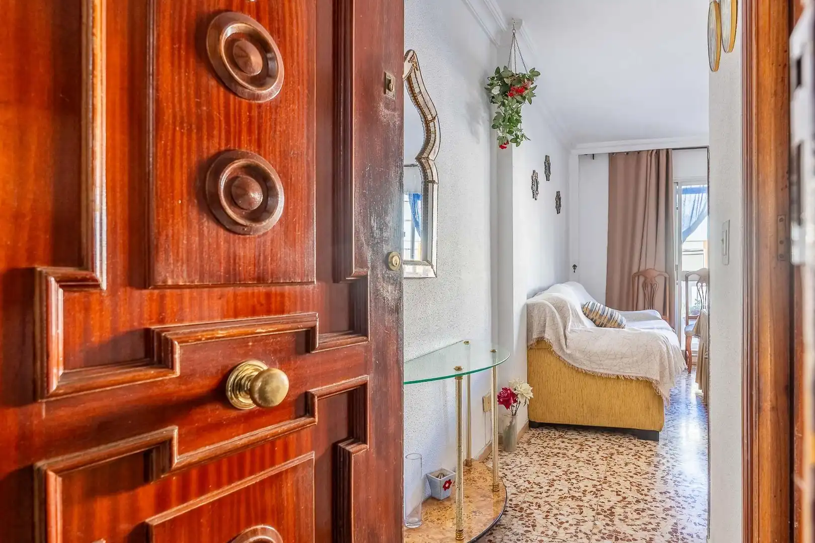 Flat for sale in Sevilla  with Air Conditioner and Terrace