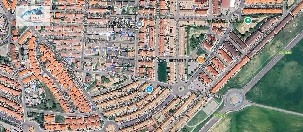 Casa con jardín en venta en Avenida JUAN CARLOS I, imagen 3