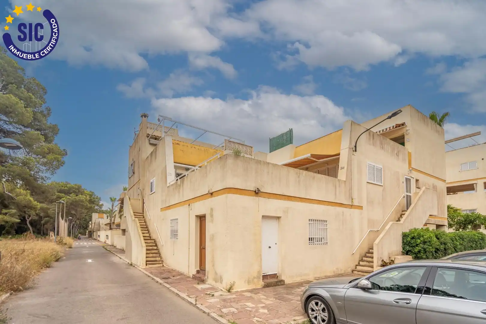 Exterior view of Apartments for sale in Valencia  with Air Conditioner, Heating and Private garden
