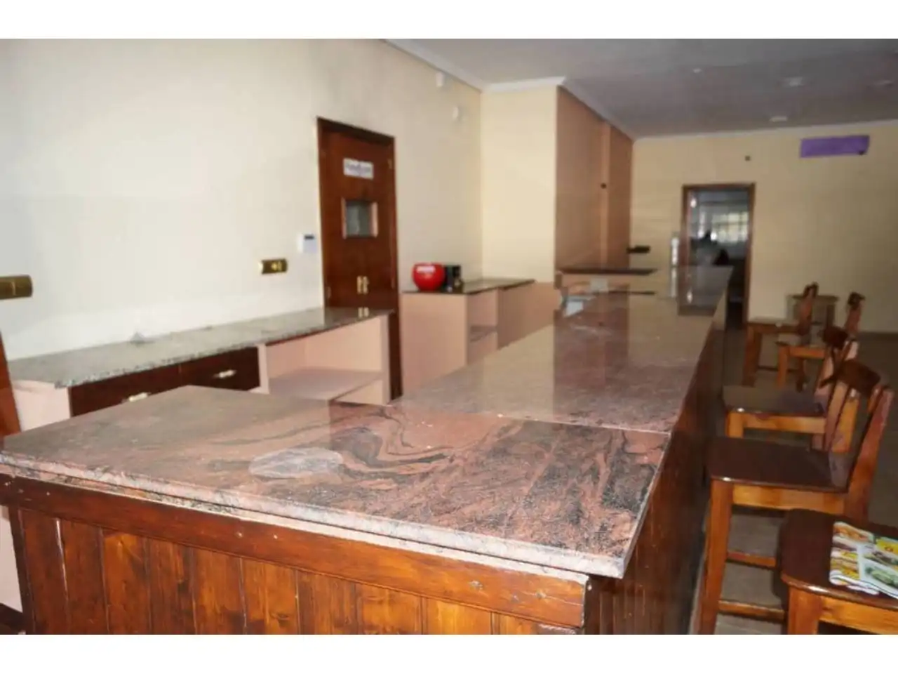 Local comercial en venda a Baena, imagen 6