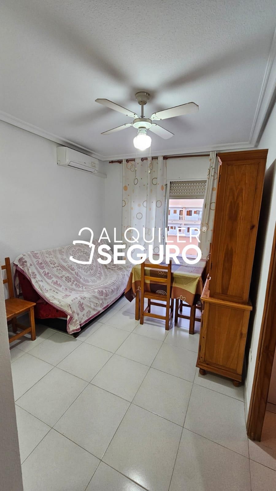 Bedroom of Flat to rent in San Pedro del Pinatar  with Air Conditioner, Heating and Terrace