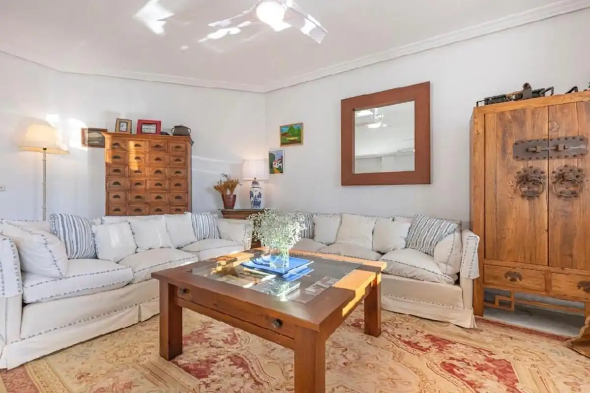 Wohnzimmer von Wohnung zum Verkauf in Marbella mit Klimaanlage, Heizung und Schwimmbad